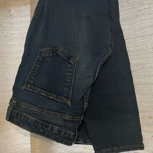 Zara women’s Relaxed Jean